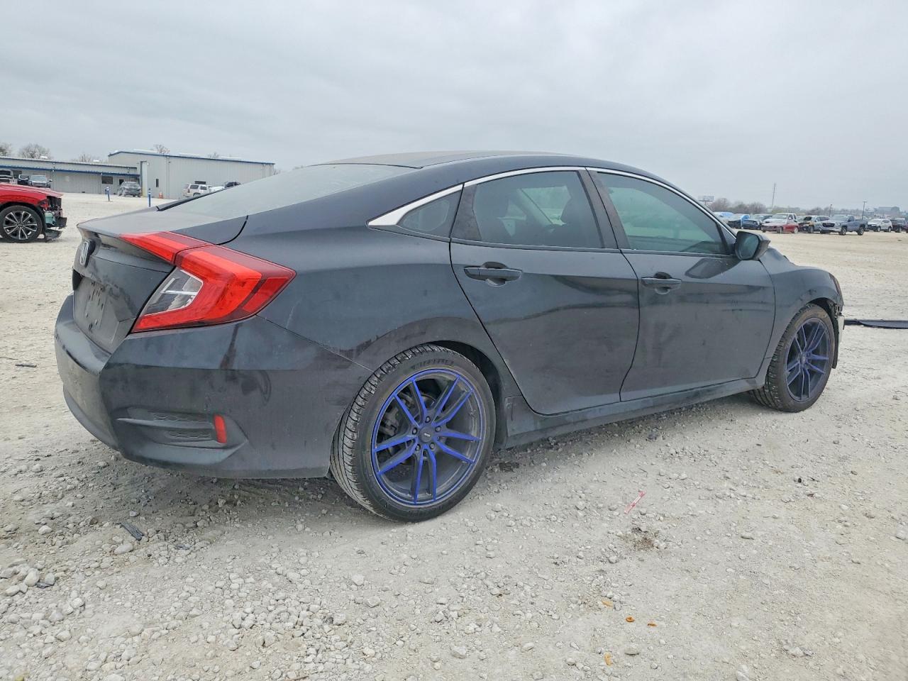 2016 HONDA CIVIC LX photo 3