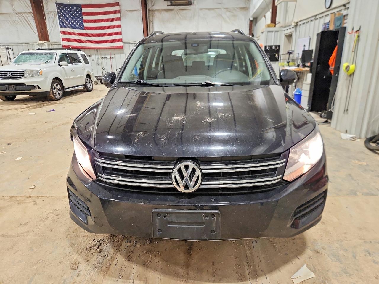 2016 VOLKSWAGEN TIGUAN S photo 5