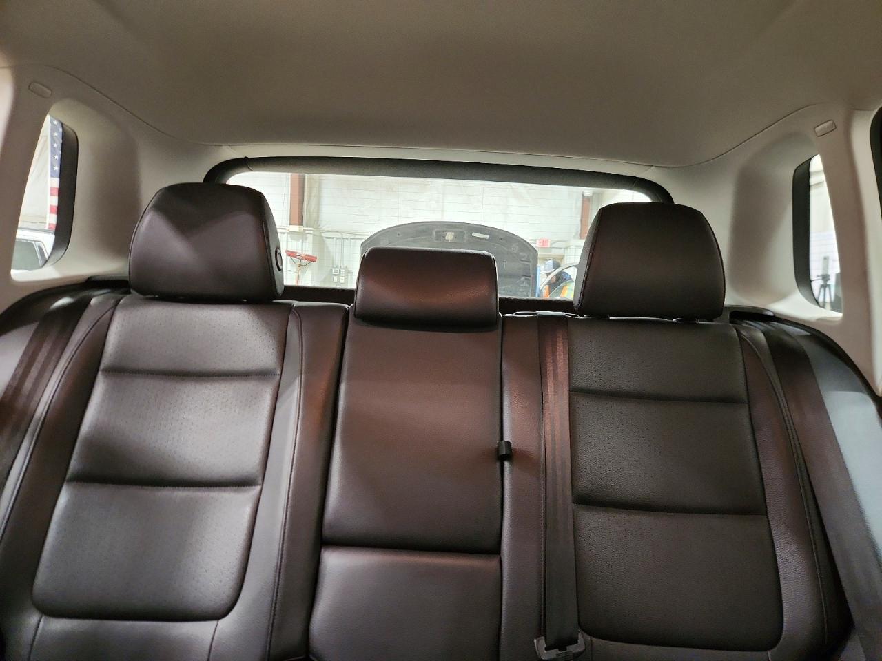 2016 VOLKSWAGEN TIGUAN S photo 10