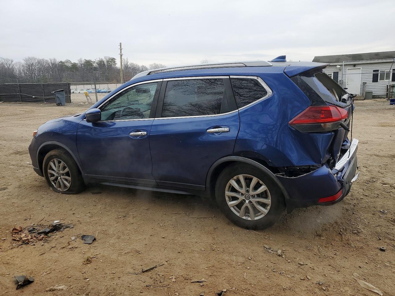 2018 NISSAN ROGUE S photo 2