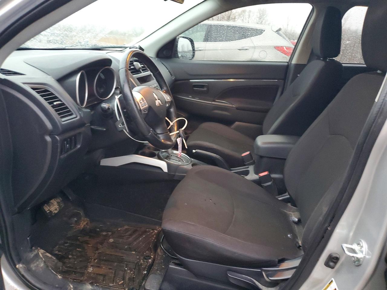 2013 MITSUBISHI OUTLANDER SPORT ES photo 19