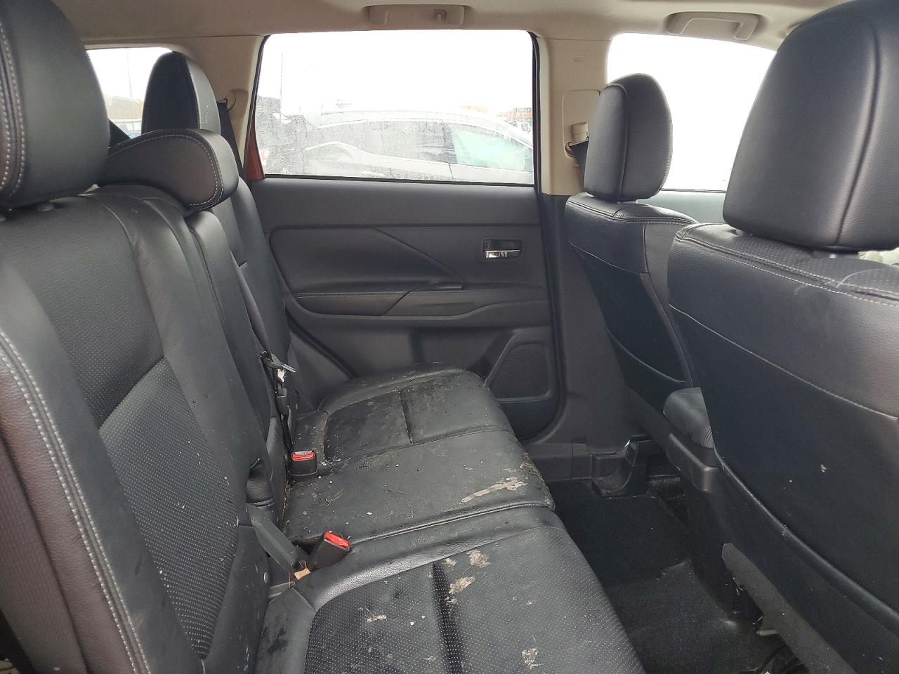 2014 MITSUBISHI OUTLANDER SE photo 11