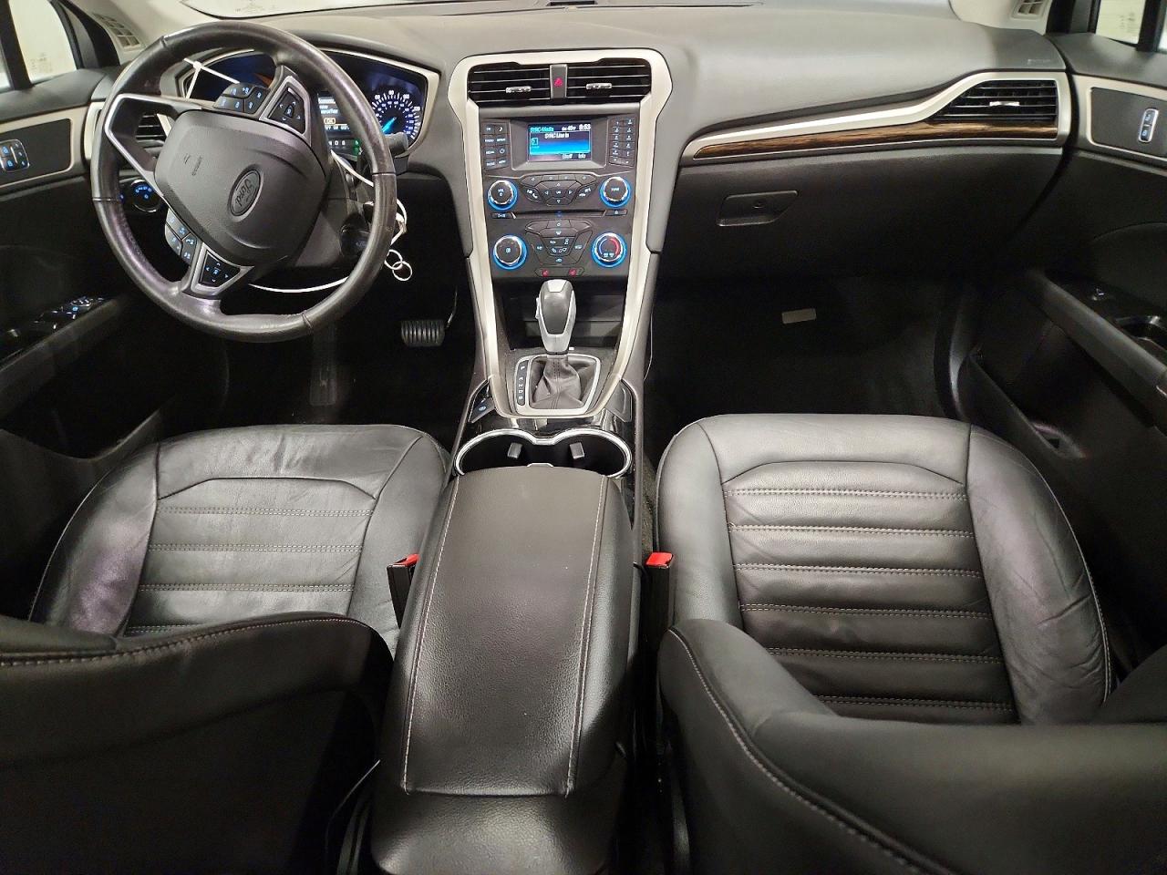 2014 FORD FUSION SE photo 8