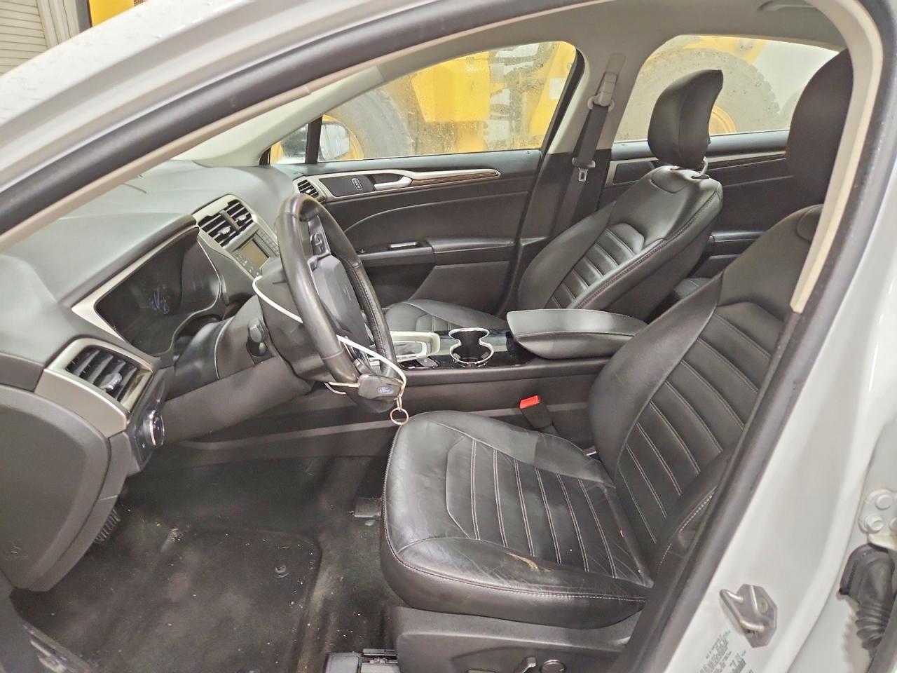 2014 FORD FUSION SE photo 7
