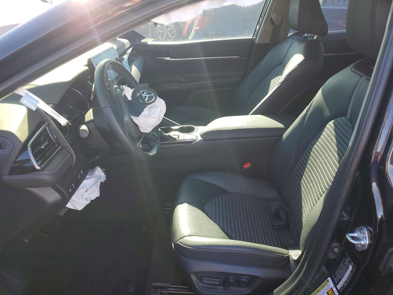 2024 TOYOTA CAMRY SE NIGHT SHADE photo 7