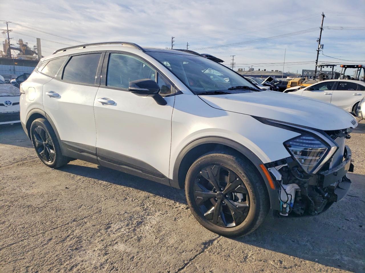 2025 KIA SPORTAGE X LINE photo 4