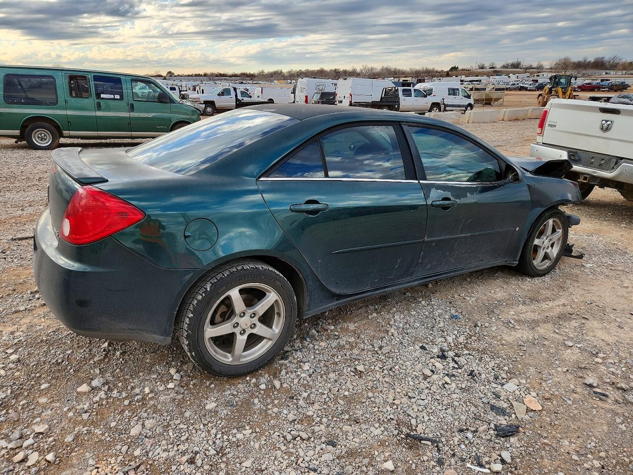2007 PONTIAC G6 BASE photo 3