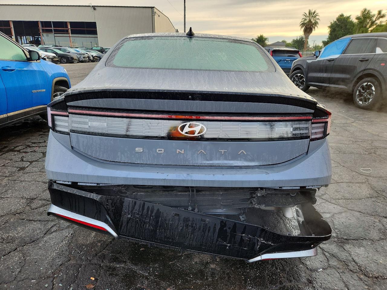 2025 HYUNDAI SONATA SEL photo 6
