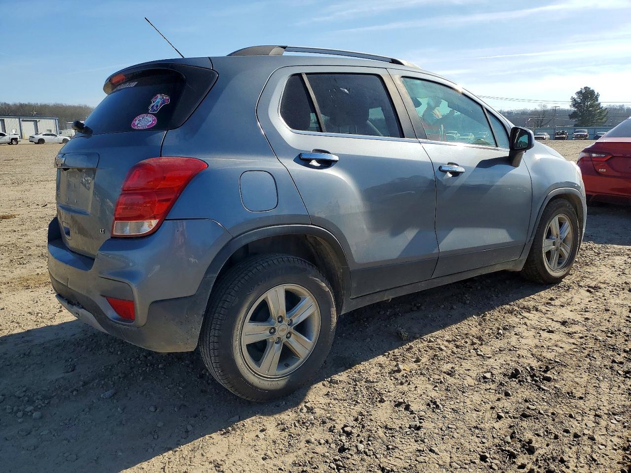 2019 CHEVROLET TRAX 1LT photo 3