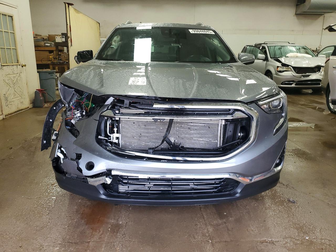2020 GMC TERRAIN SLT photo 5