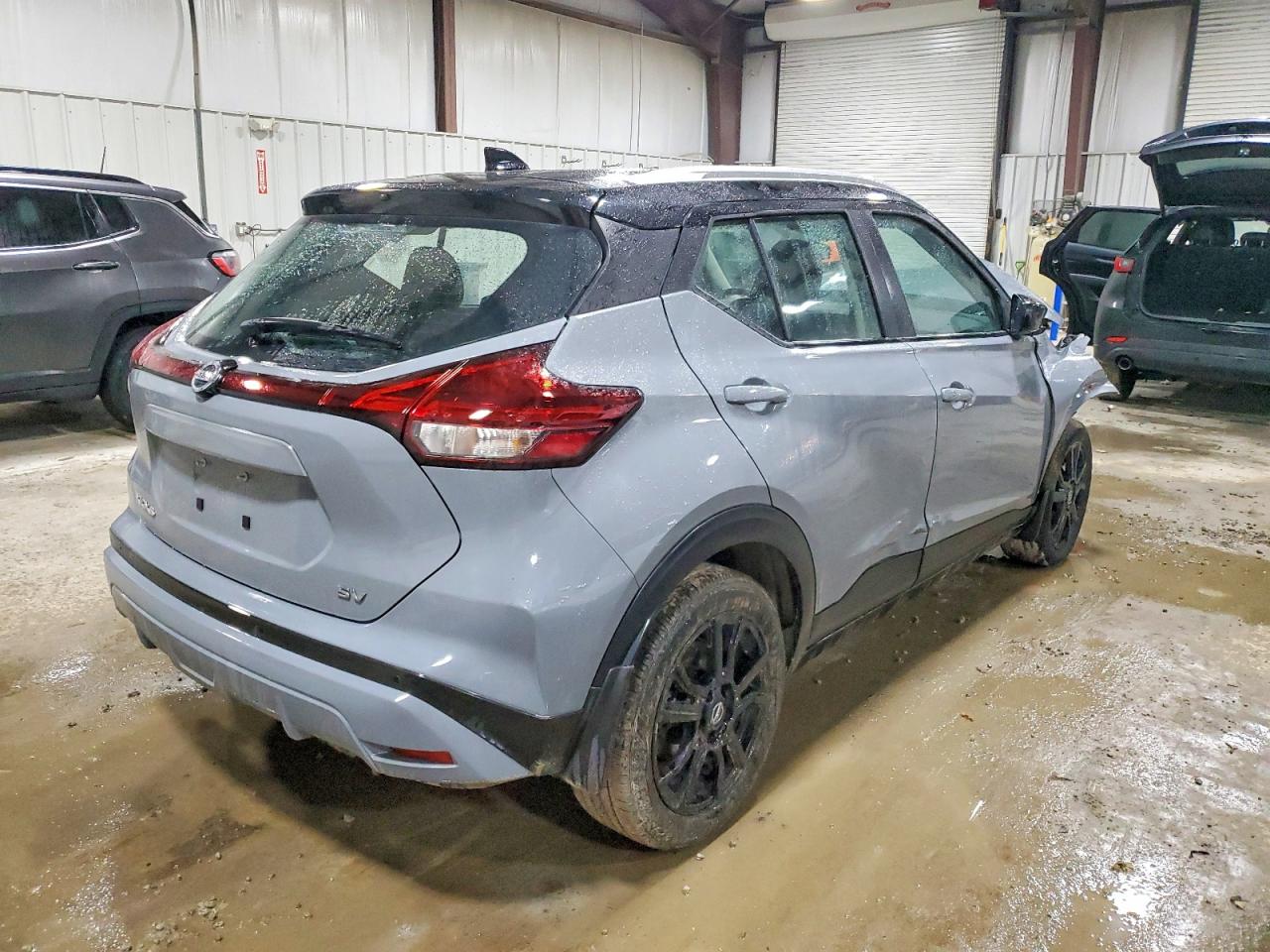2021 NISSAN KICKS SV photo 3