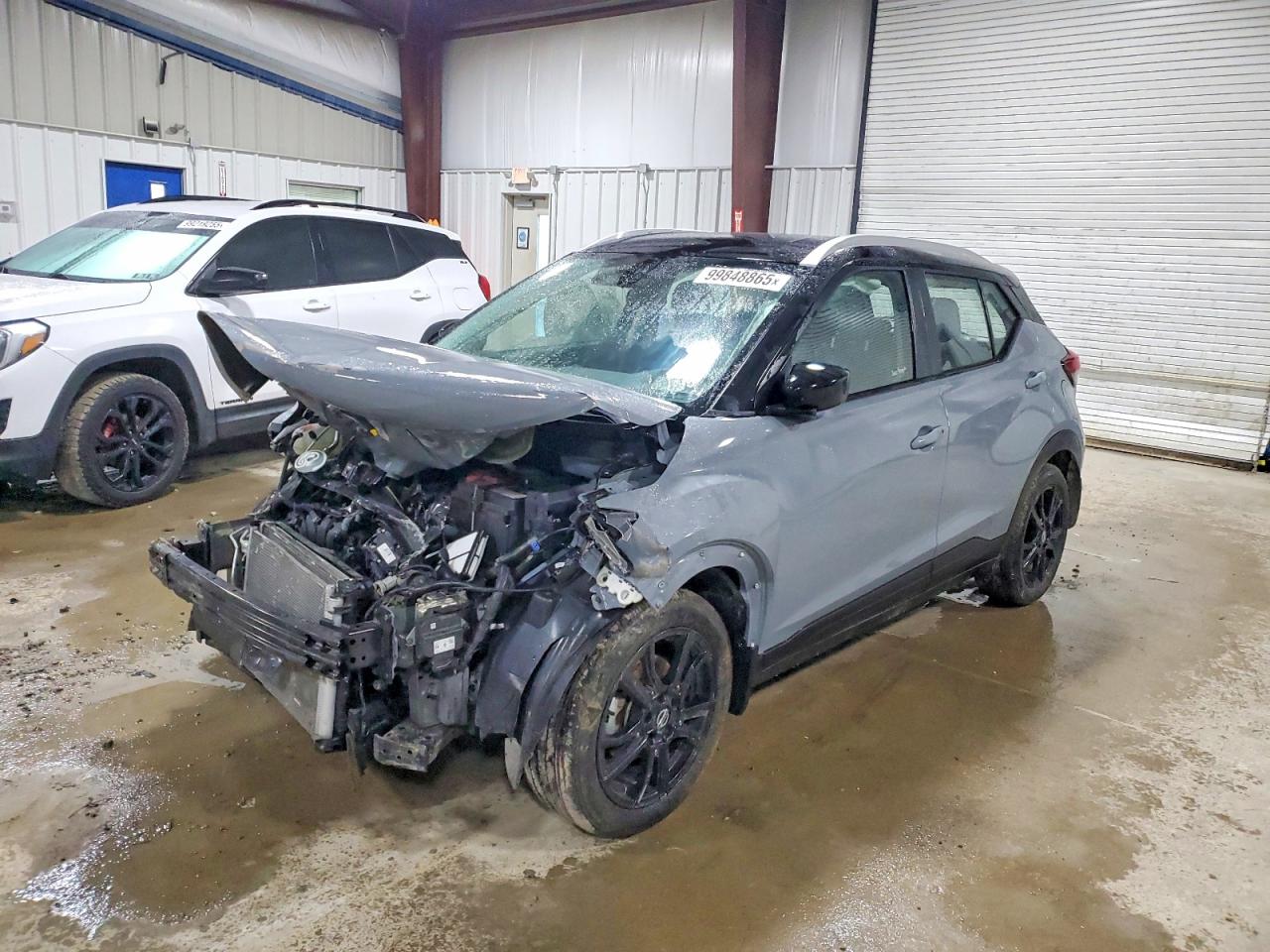 2021 NISSAN KICKS