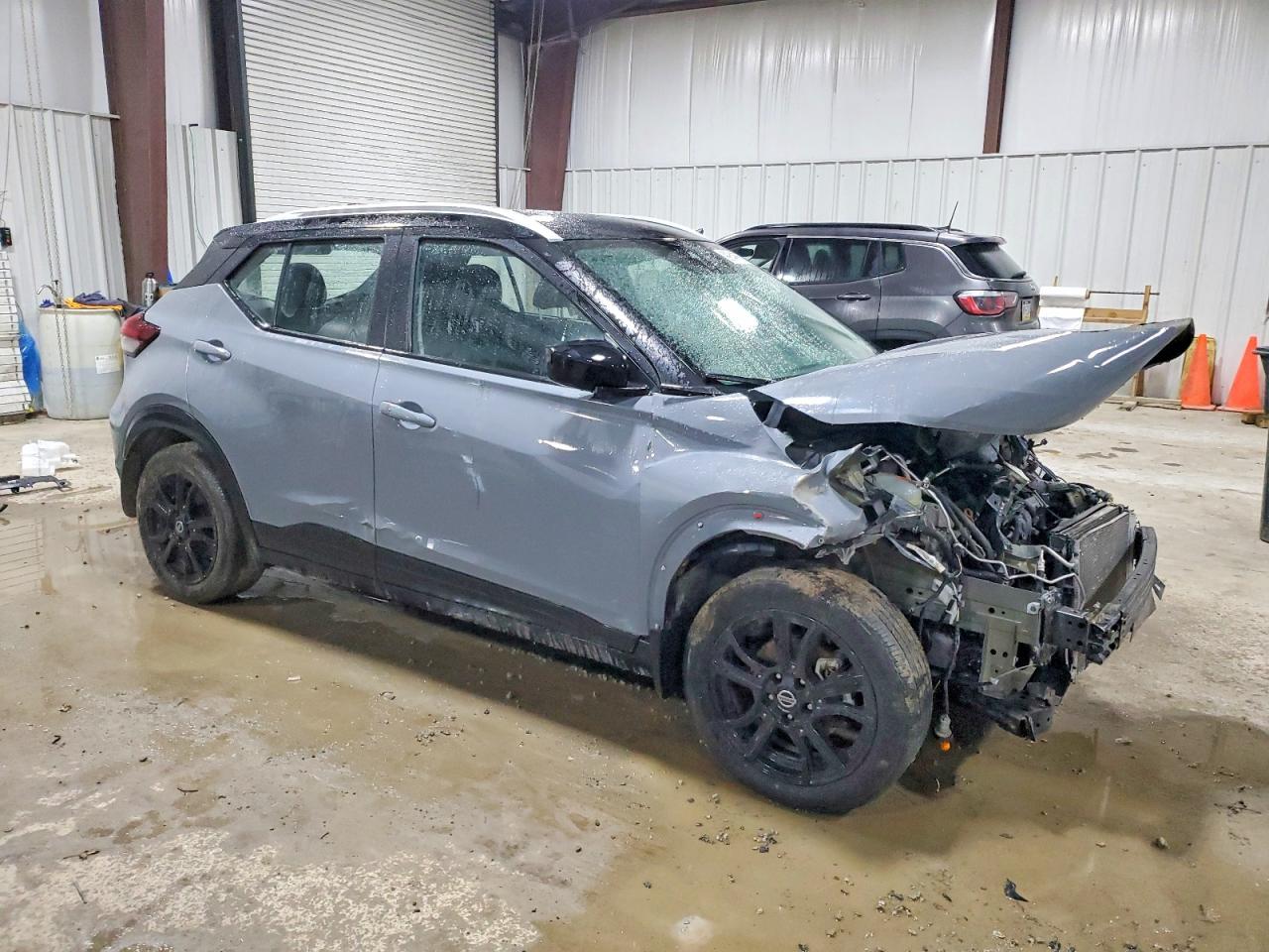 2021 NISSAN KICKS SV photo 4