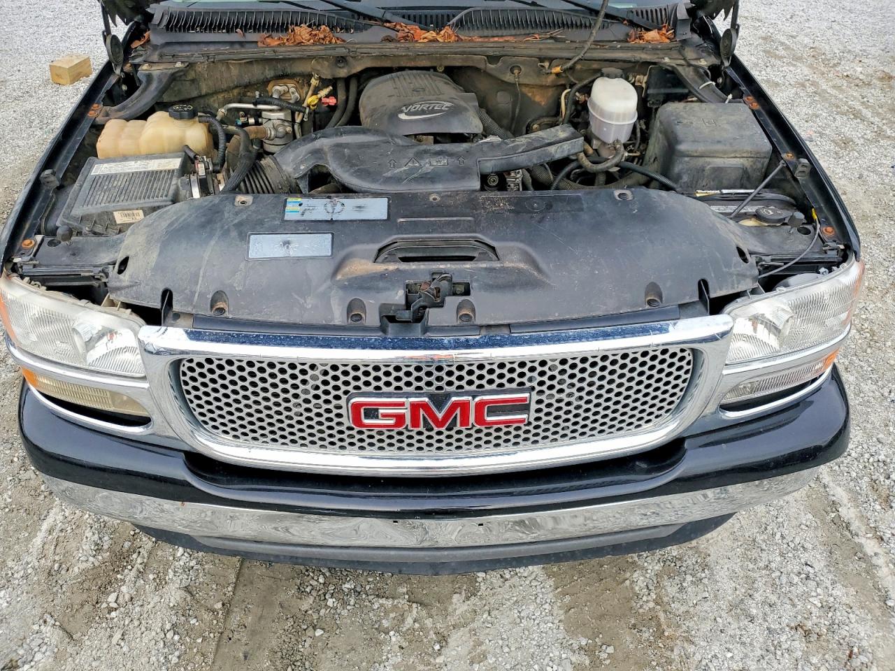 2005 GMC YUKON XL C1500 photo 12
