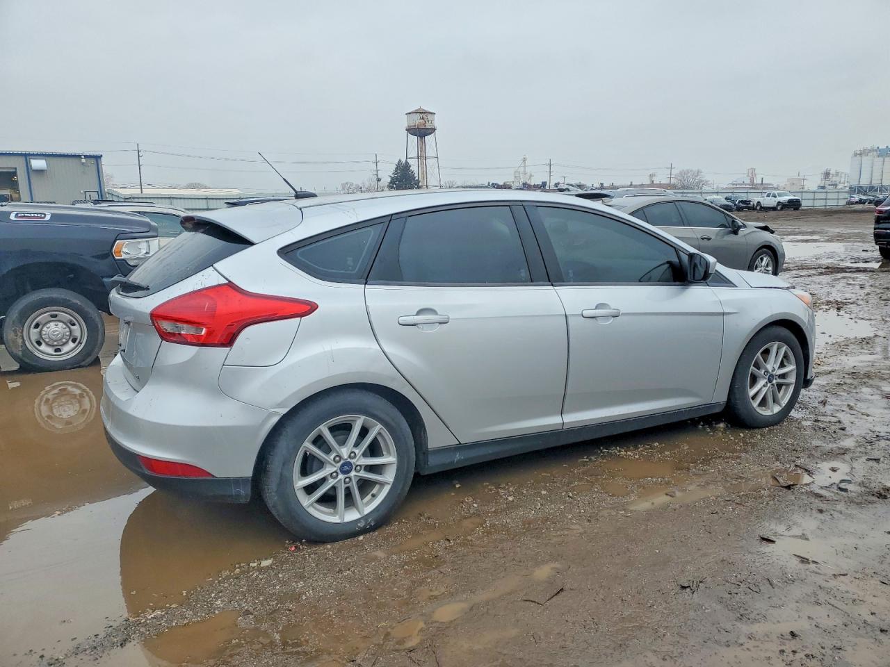 2018 FORD FOCUS photo 3