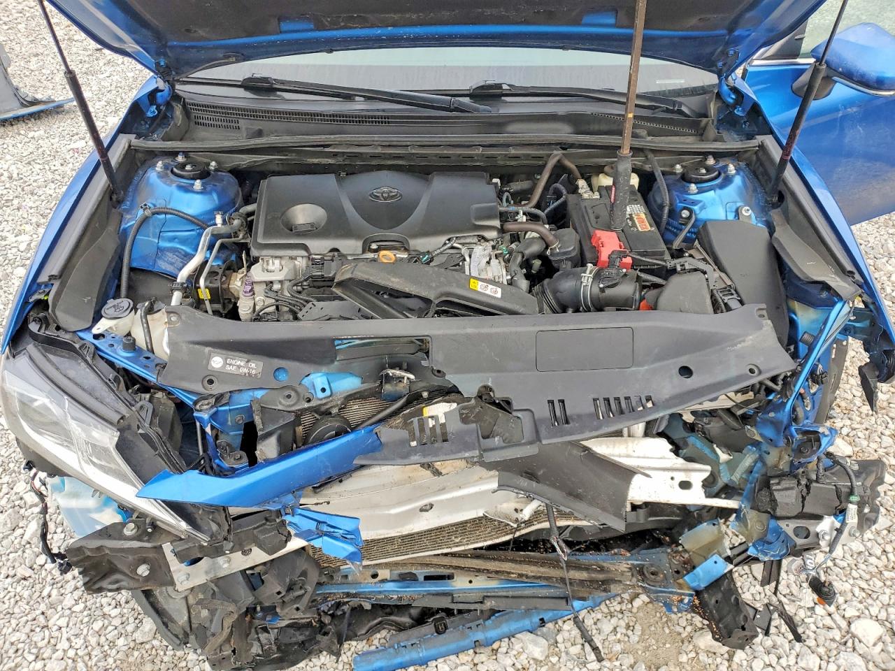 2018 TOYOTA CAMRY L photo 11
