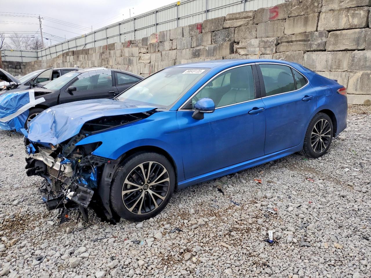 2018 TOYOTA CAMRY