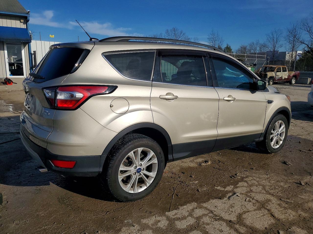 2018 FORD ESCAPE SE photo 3