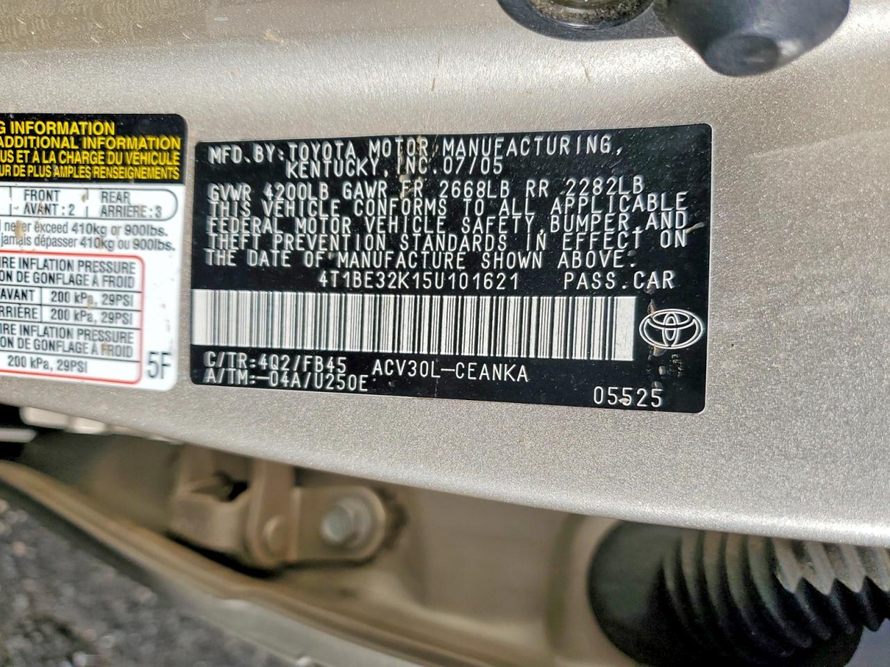 2005 TOYOTA CAMRY LE photo 12