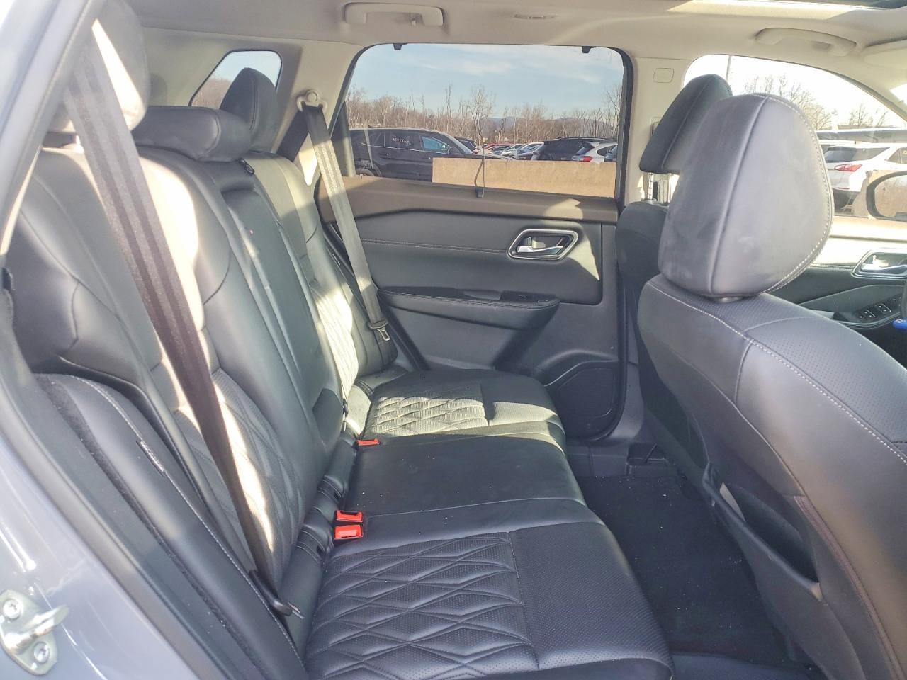 2021 NISSAN ROGUE PLATINUM photo 11