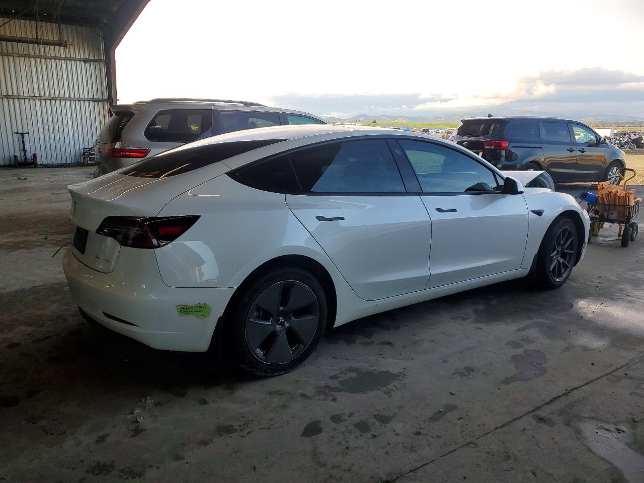 2023 TESLA MODEL 3 photo 3