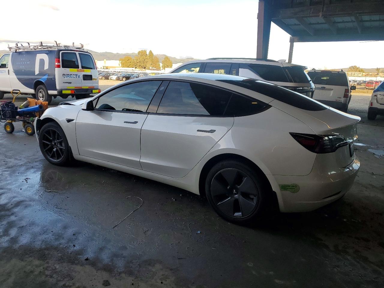 2023 TESLA MODEL 3 photo 2