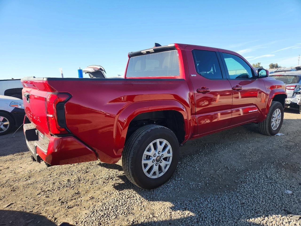2025 TOYOTA TACOMA DOUBLE CAB photo 3