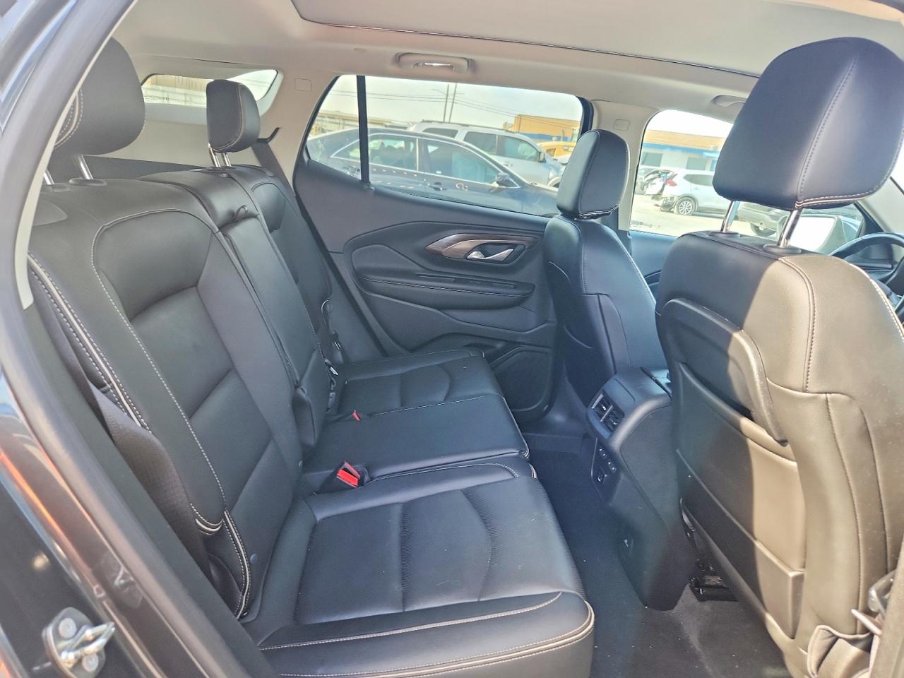 2018 GMC TERRAIN DENALI photo 11