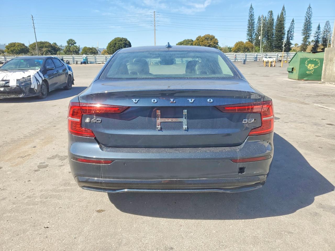 2024 VOLVO S60 CORE photo 6