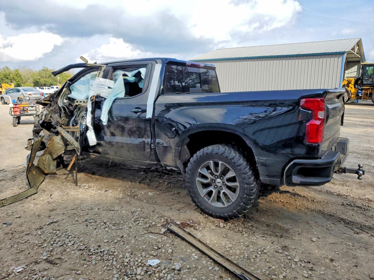 2019 CHEVROLET SILVERADO K1500 RST photo 3