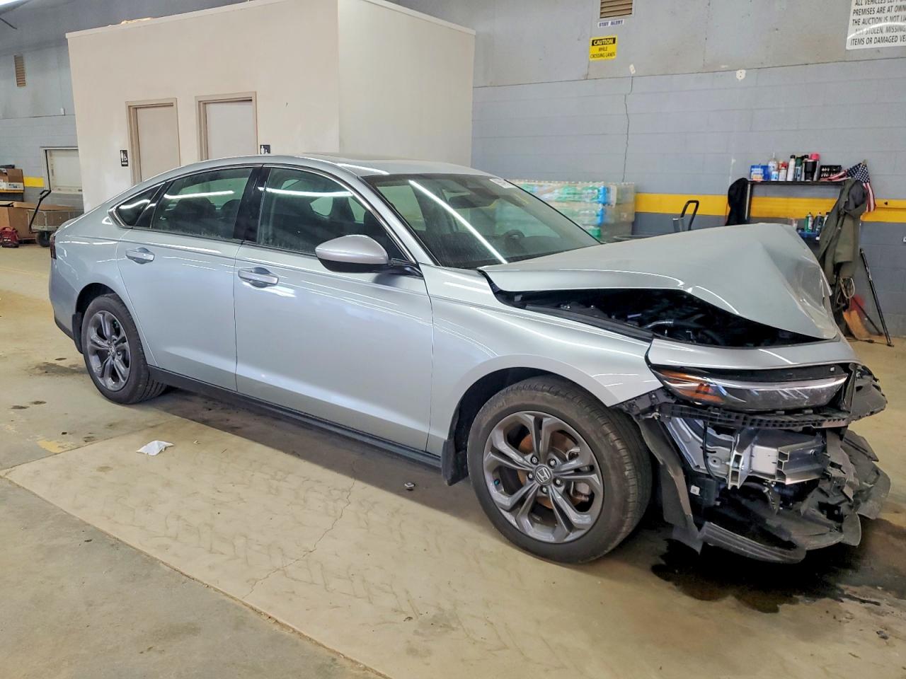 2024 HONDA ACCORD EX photo 4