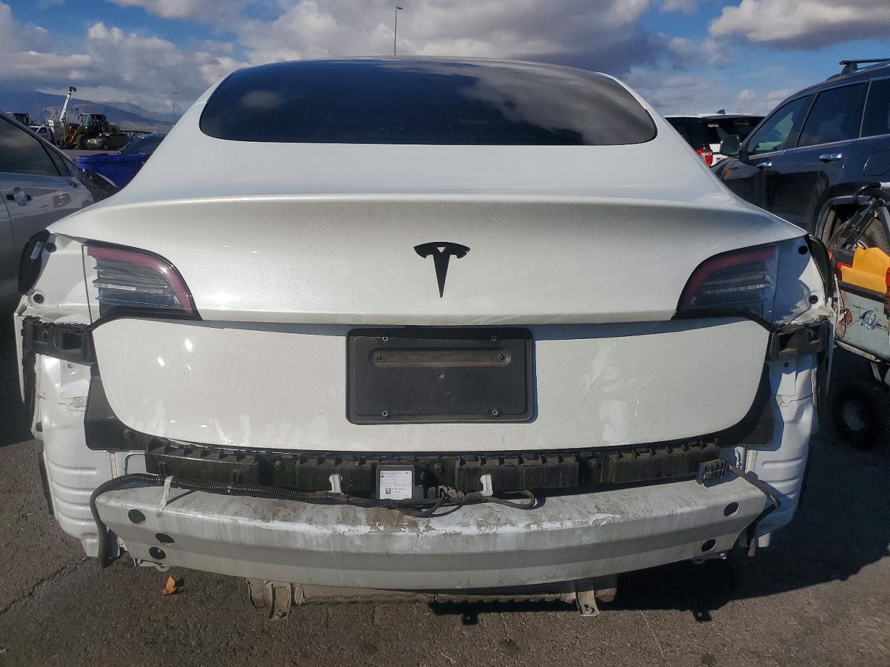 2023 TESLA MODEL 3 photo 6