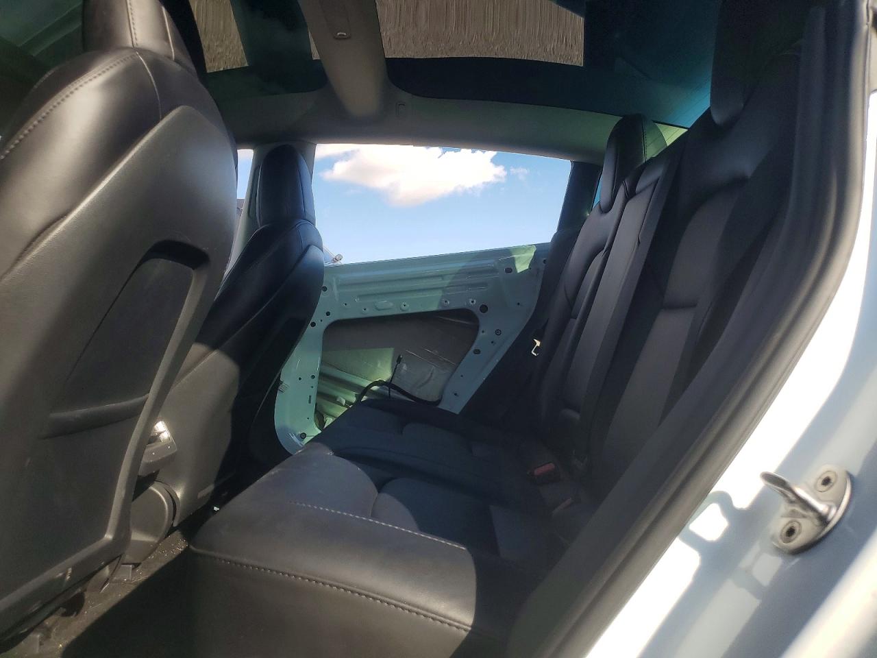 2023 TESLA MODEL 3 photo 10