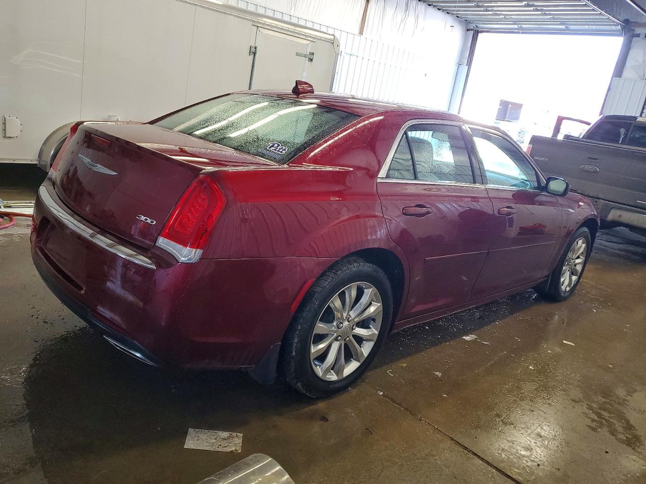 2019 CHRYSLER 300 TOURING photo 3