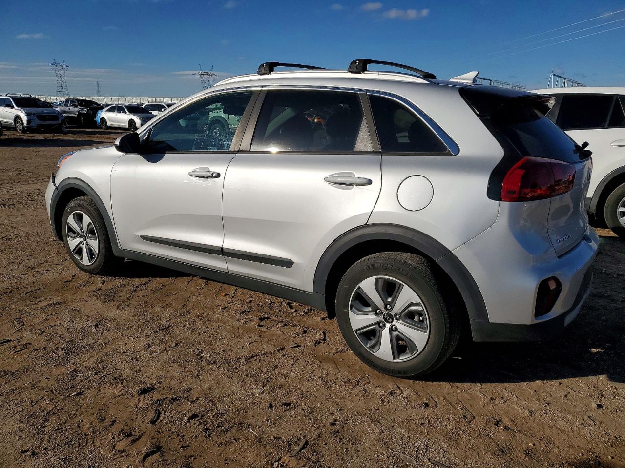 2021 KIA NIRO LX photo 2