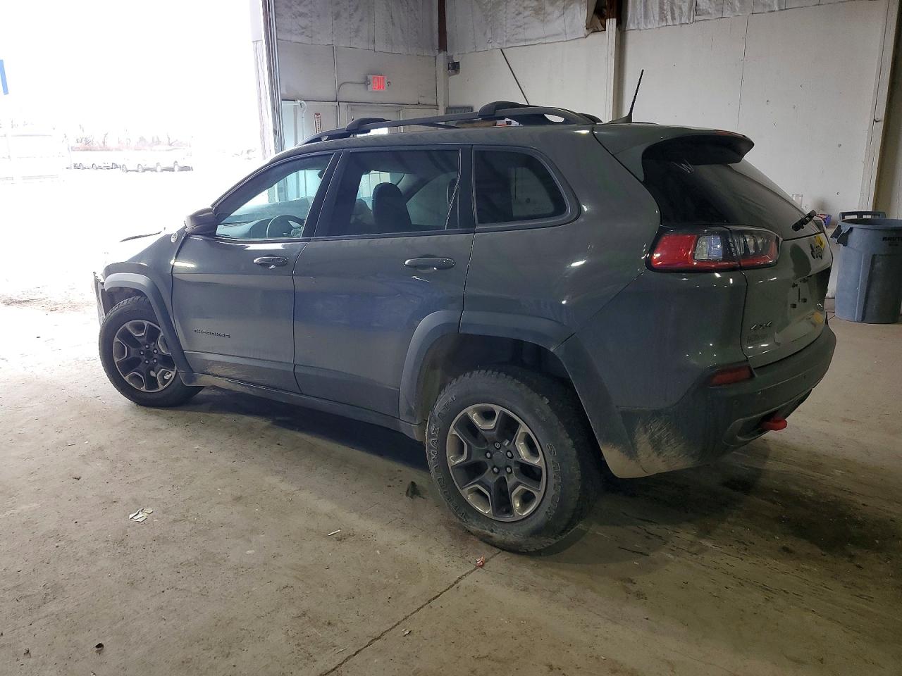 2019 JEEP CHEROKEE TRAILHAWK photo 2