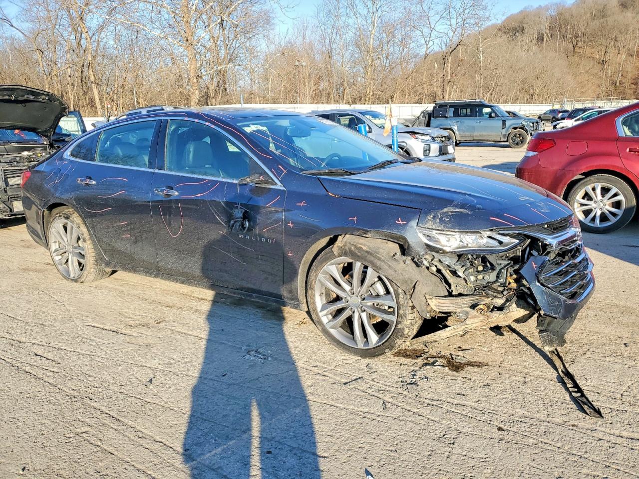 2021 CHEVROLET MALIBU PREMIER photo 4