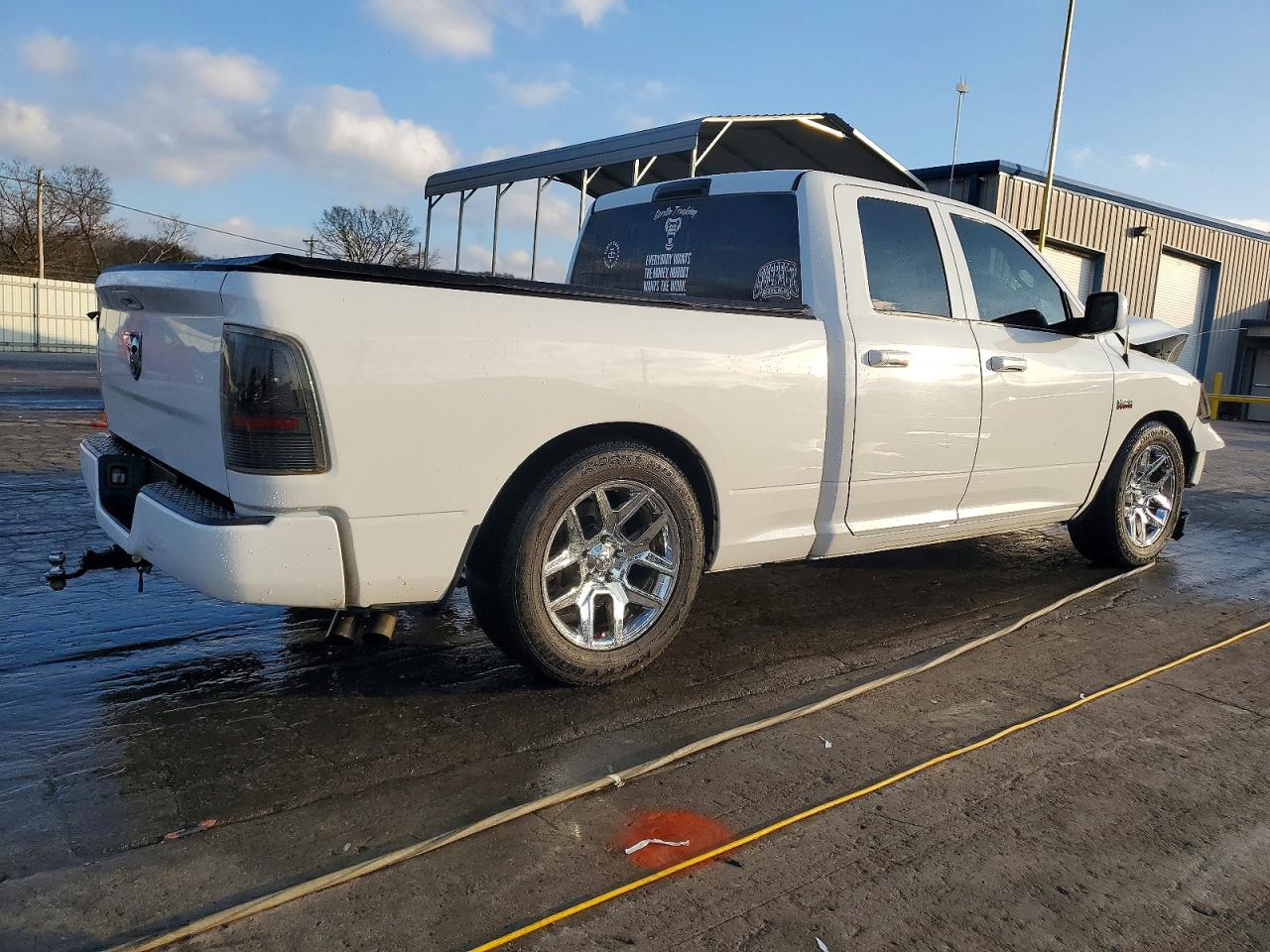2021 RAM 1500 CLASSIC TRADESMAN photo 3
