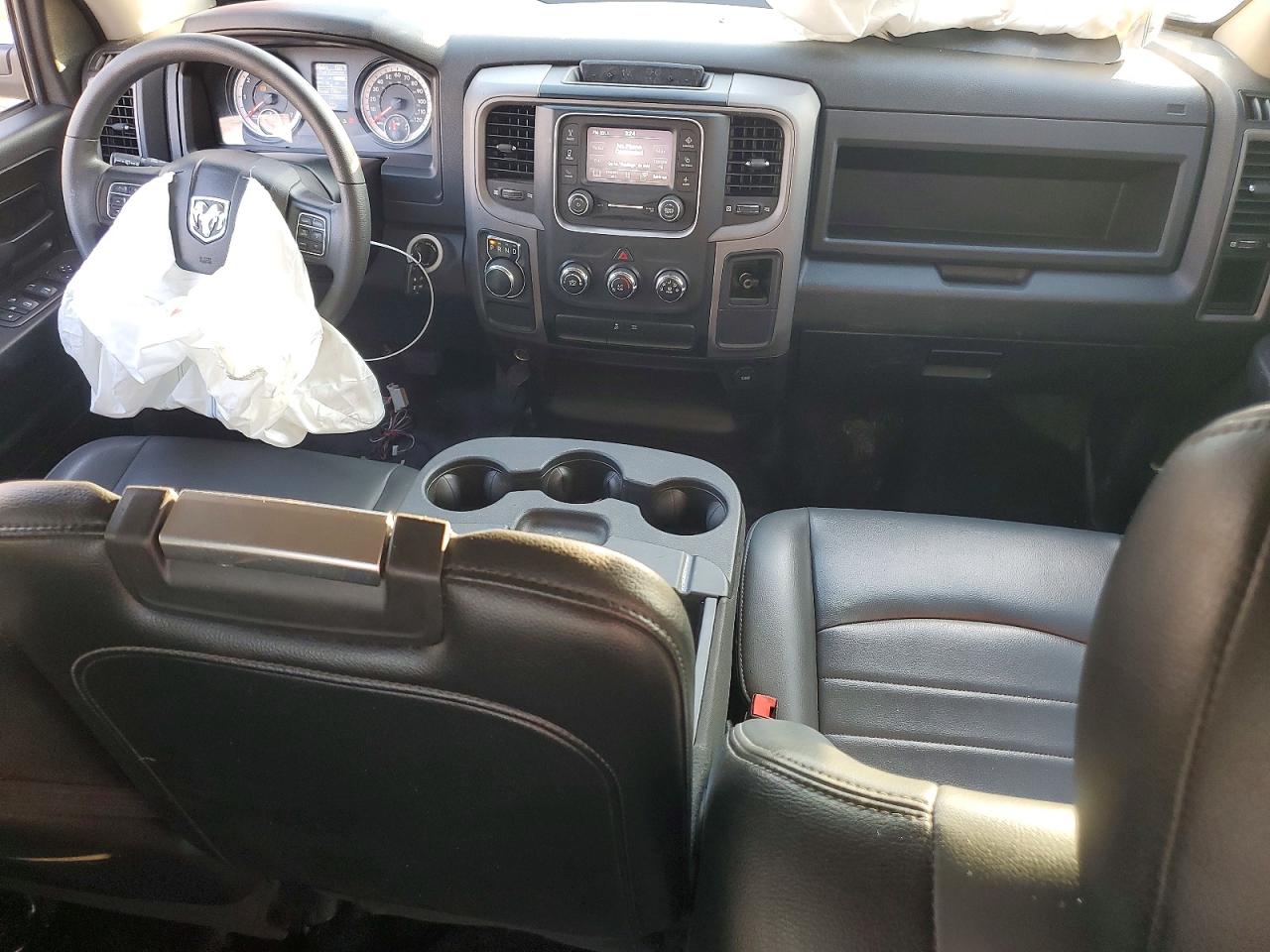 2021 RAM 1500 CLASSIC TRADESMAN photo 8