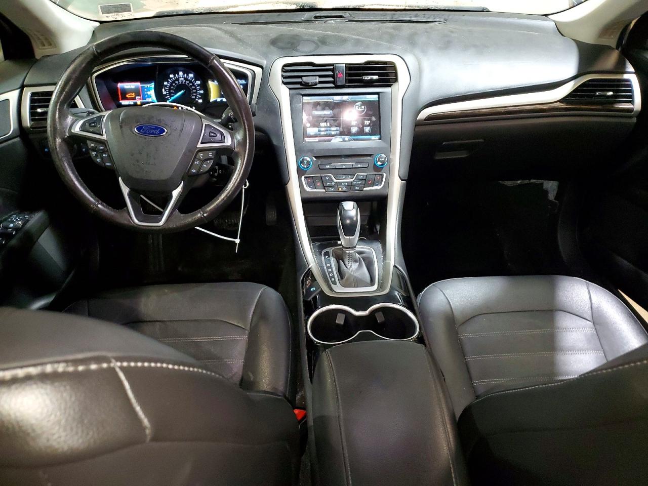 2016 FORD FUSION SE photo 8