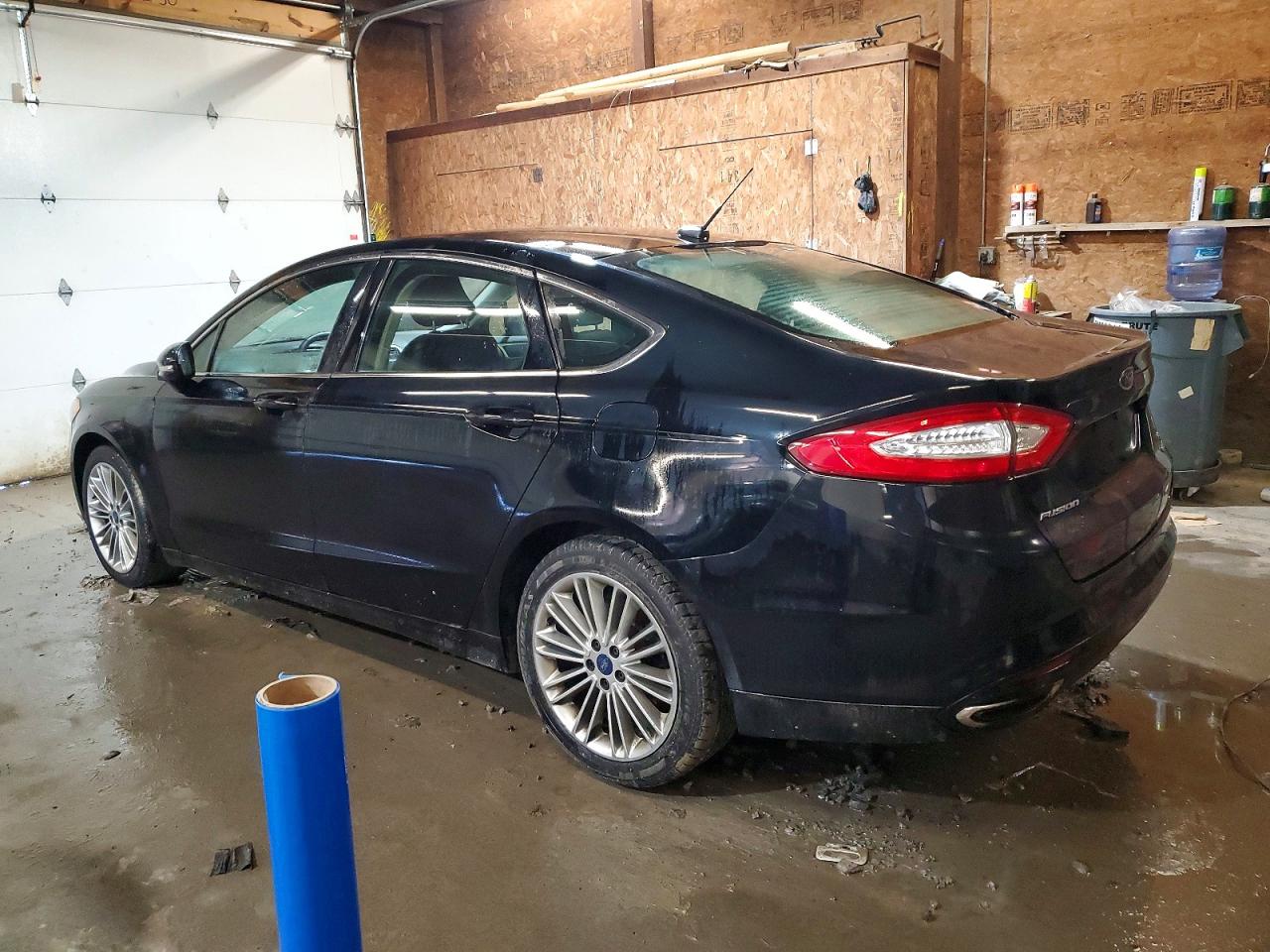 2016 FORD FUSION SE photo 2