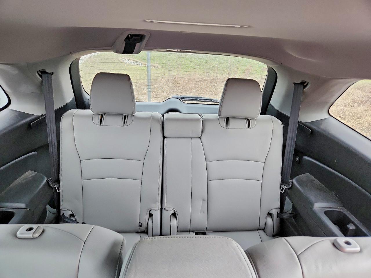 2016 HONDA PILOT EXL photo 10