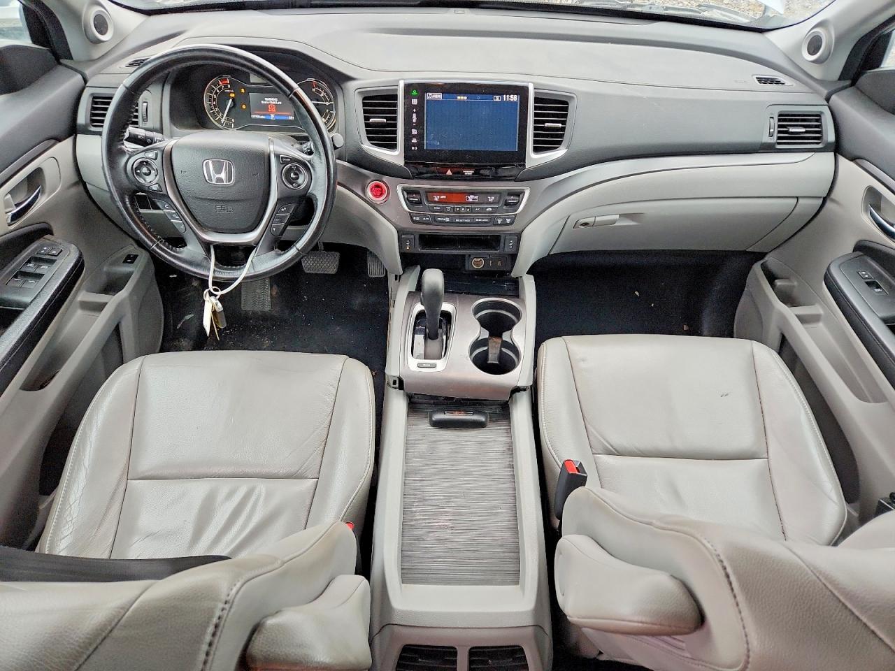 2016 HONDA PILOT EXL photo 8