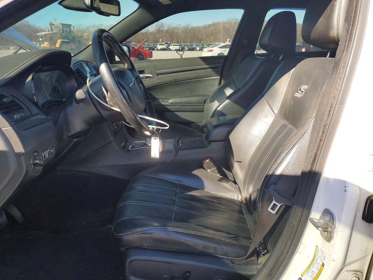 2015 CHRYSLER 300 S photo 7