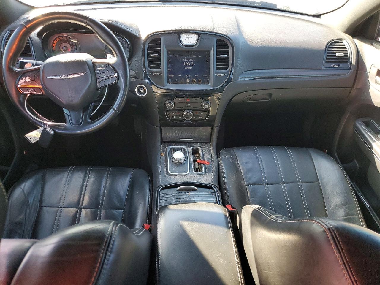 2015 CHRYSLER 300 S photo 8