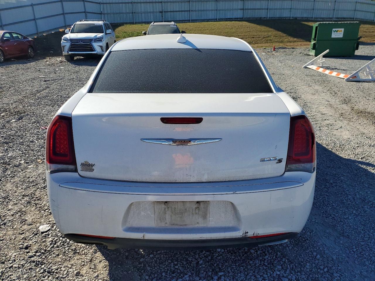 2015 CHRYSLER 300 S photo 6