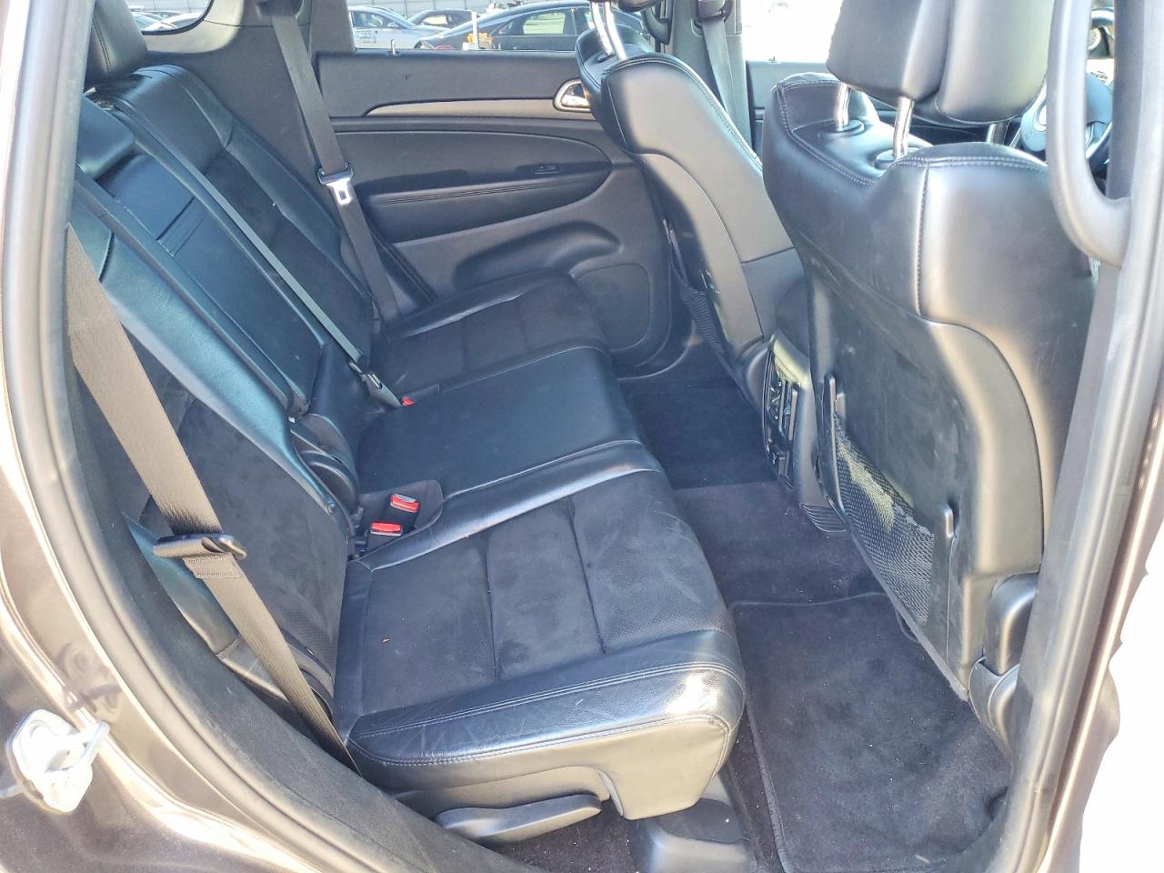 2018 JEEP GRAND CHEROKEE LAREDO photo 11