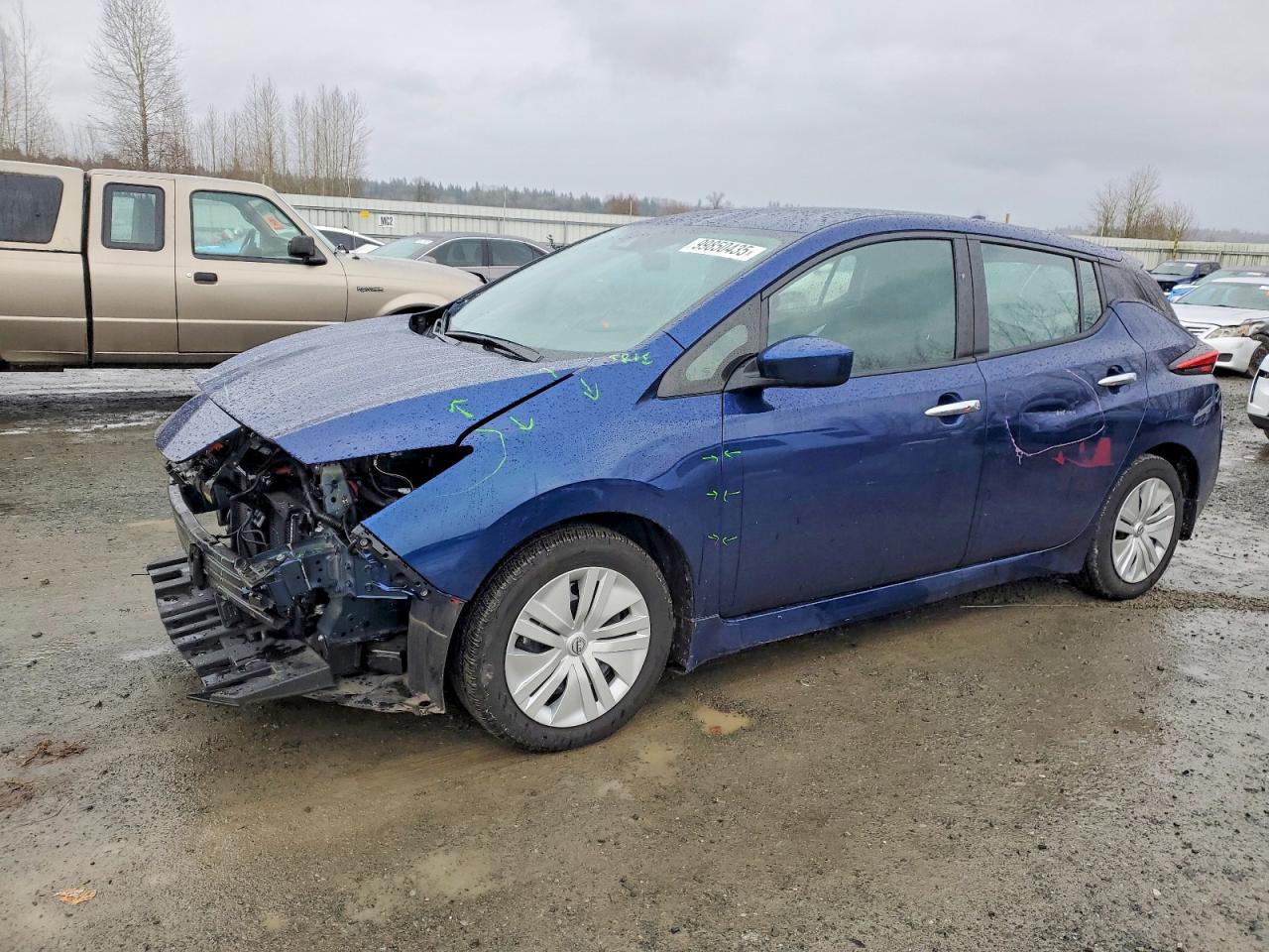 2023 NISSAN LEAF