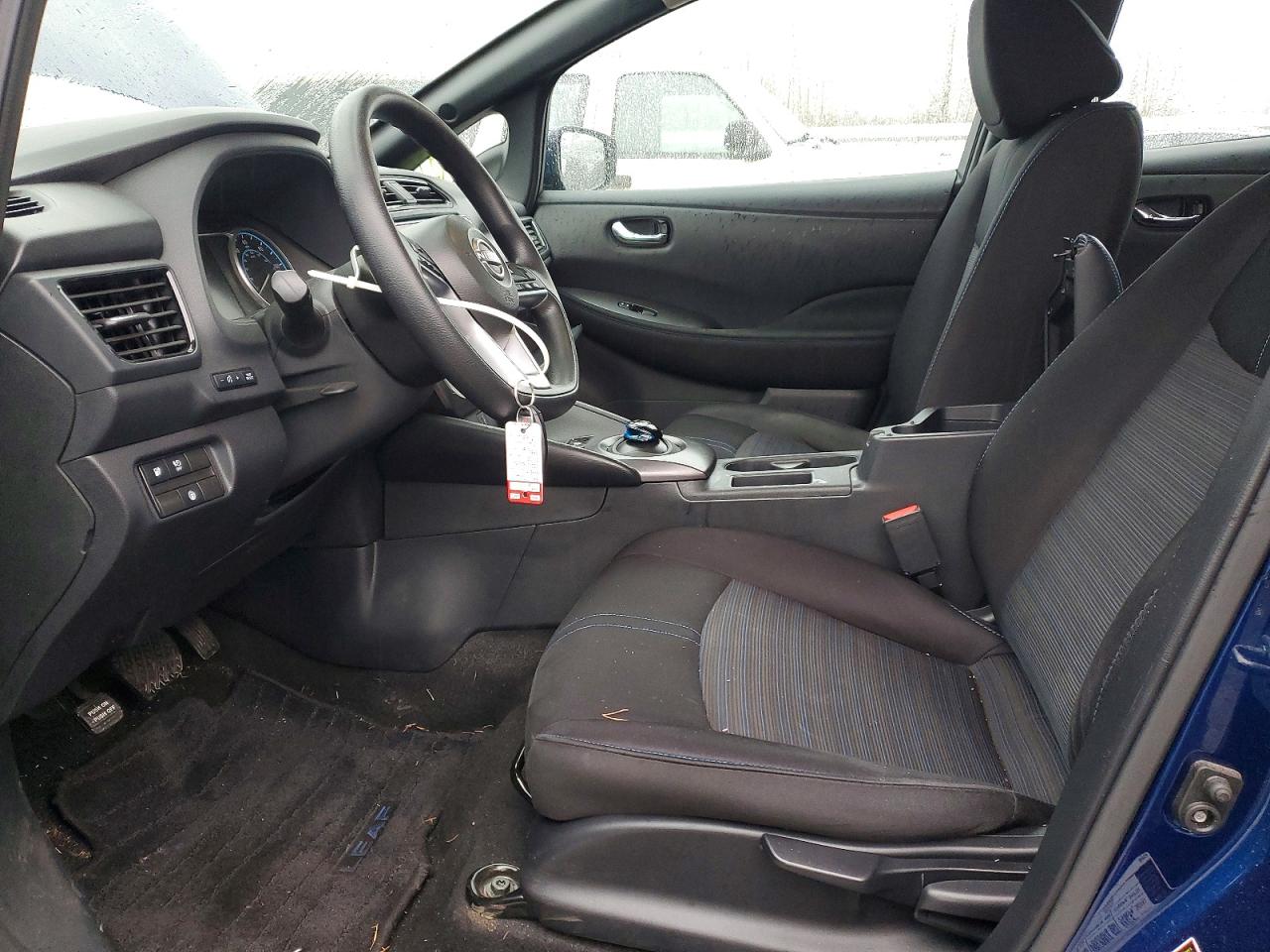 2023 NISSAN LEAF S photo 7