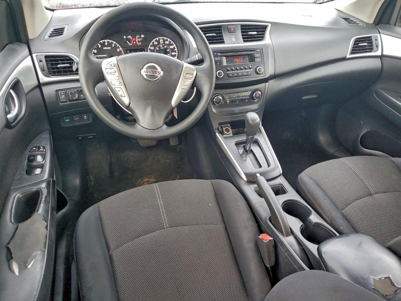 2016 NISSAN SENTRA S photo 8